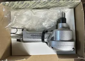 Central Pneumatic 34906 Contractor Series Air Speed Nailer