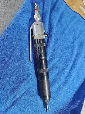 Cp-3008 Chicago Pneumatic Screw Driver Cp-3008. 1/4 Inch