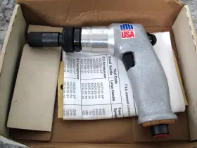 55cfs92-54 Dotco New 1/4 Inch Hex 3000rpm Reversible Pistol Grip Air Screwdriver