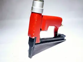 Pn814g Haubold Pn814 50l Pneumatic Fine Wire Stapler 1/2 Inch Crown 1/4 To 9/16 Leg