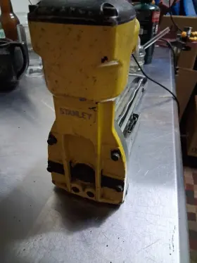 Industrial Air W038166 Stanley Pneumatic Box Stapler Staple Gun Fast Shipping