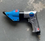 Kett P540 Pneumatic Shear. Fixed Price $300.00.